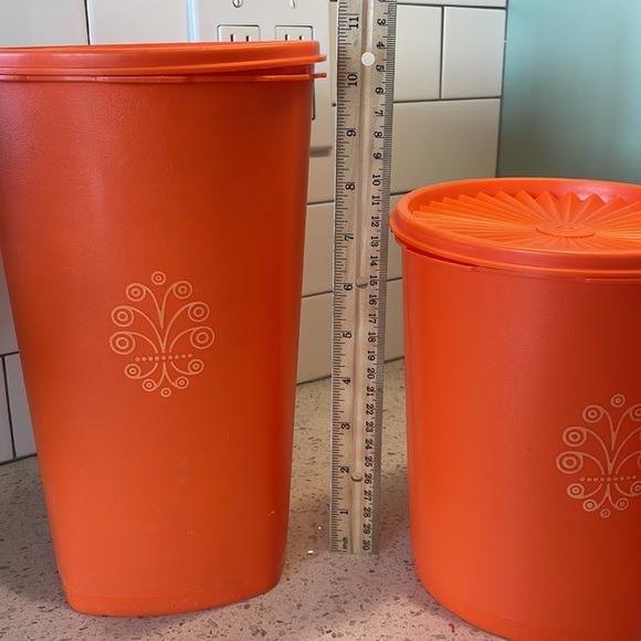 **SOLD**Vintage Tupperware Set of 4 Orange Canisters - Picture 5 of 10
